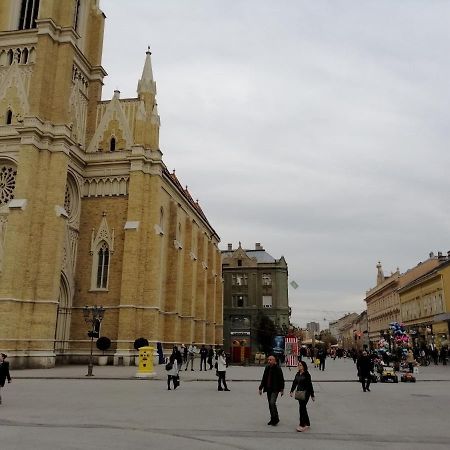 Filinhome Zmaj Jovina Suite Novi Sad Eksteriør billede